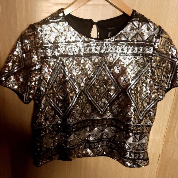 Forever 21 Gold Black Silver Sequin Cropped Short Sleeve Top Large - Picture 3 of 8